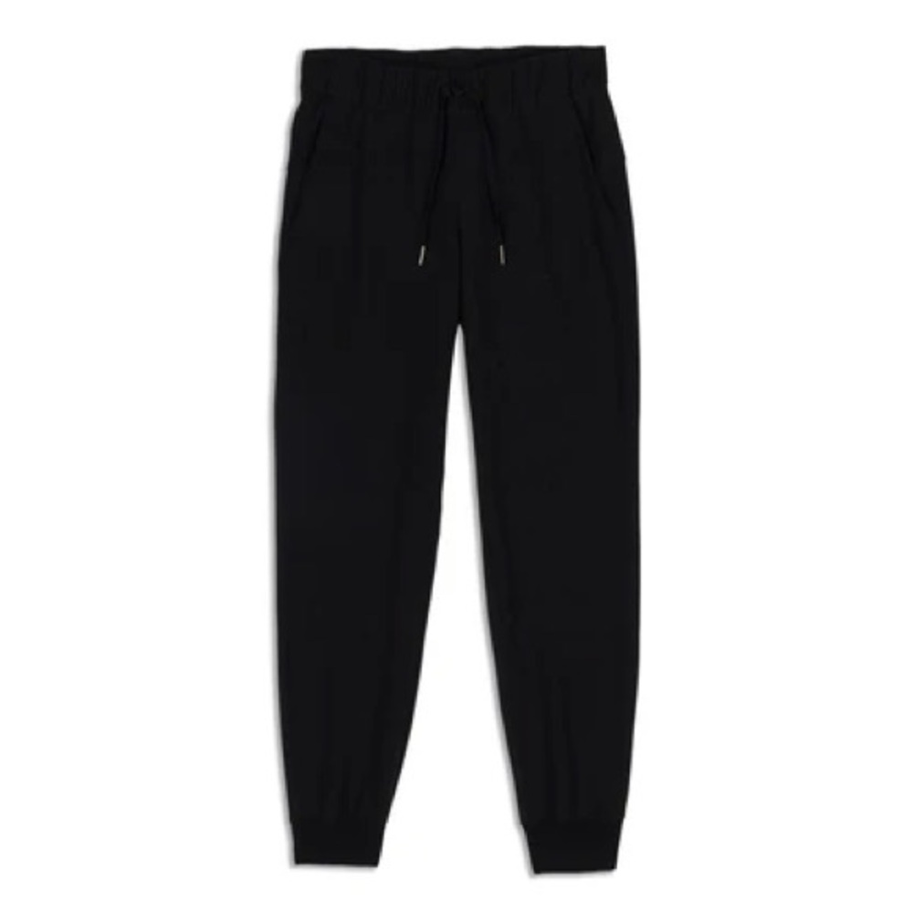Lululemon On The Fly Mid-Rise Jogger size 6